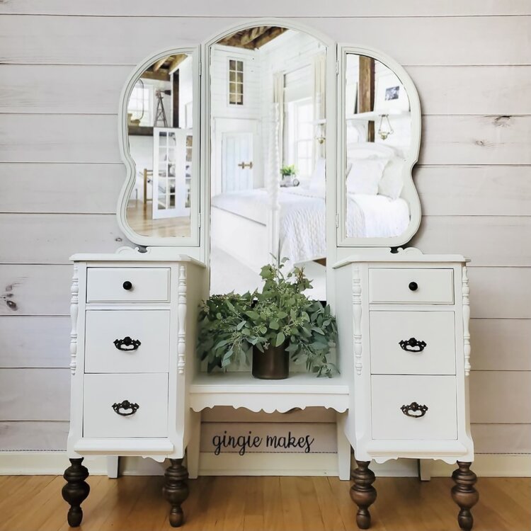 Melange ONE Heirloom White - All in One Furniture Paint, Primer and Topcoat  – Nostalgic Revival