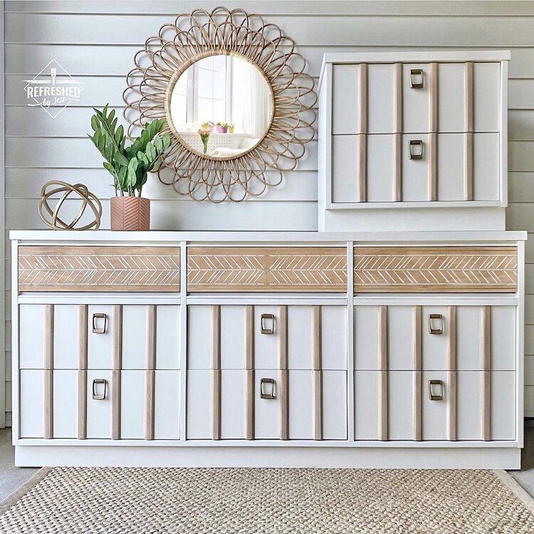 Melange ONE Dime Box White - All in One Paint, Primer and Topcoat